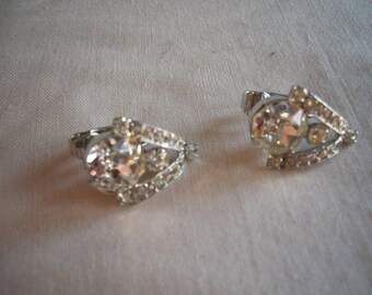 Carol Cassisa Pour Lily Bow Lucite Cuff