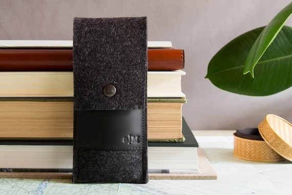 Felt and leather PEN HOLDER, sunglasses case, pencil case, charcoal and black, wool felt, handmade, made in Italy