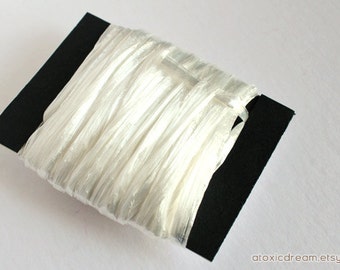 Pearl White Raffia Ribbon - 30/100 yards - 1/4 inch wide