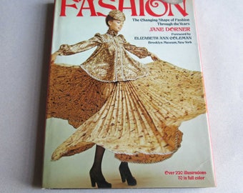 Fashion Jane Dorner The Changing Shape of Fashion Through The Years, 1974