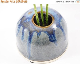 ON SALE Flower Ikebana - Pinfrog Vessel - Pinfrog Dish - Ikebana Flower - Ikebana Kenzan - Pot Ikebana - Bowl Ikebana - Pottery Ikebana - In