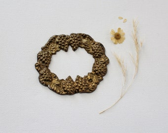 Vintage Decorative Brass Wreath - Brass Hardware Details - Brass Grape Wreath Jewelry Findings