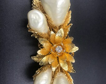 Hobe 1965 Brooch Condition Outstanding!