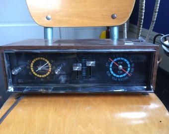 Vintage Clock Radio - Am/Fm - Works - Fun