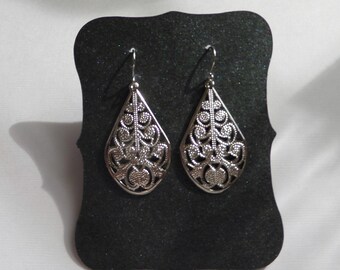 Pearlized Black Earring Display Cards