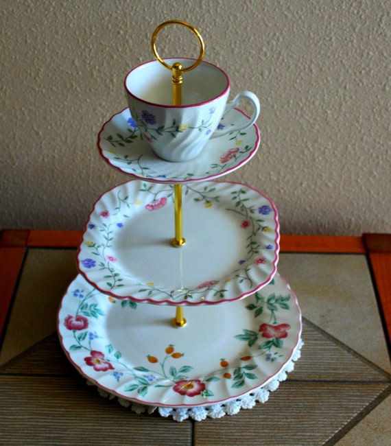 Summer Chintz Cake Stand Summer Chintz Cake Stand