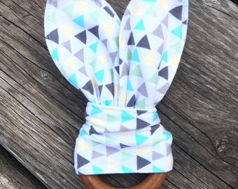 Wooden Teething Bunny ~ Organic Teether ~ Baby Toy ~ Wood Teething Toy ~ Teething Ring ~ Baby Shower Gift ~ Girl Shower gift