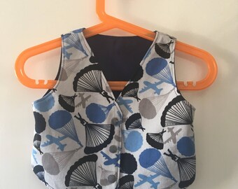 Boys waistcoat, vest, reversible, airplane, parachute, paratrooper