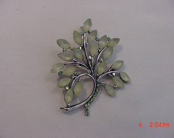 Vintage Green Thermoset & Rhinestone Brooch 18 - 543