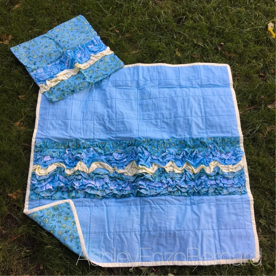 36x36 Blue Ruffle Quilt & 16 matching pillow cover