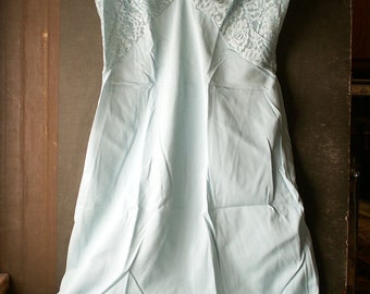 Vintage Seafoam Blue Rogers Full Slip - 50's Dress Slip with Lace Bodice and Hem - Tricot Nylon Size 34