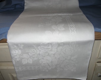 Elegant & Pretty Vintage/Antique LARGE DAMASK Linen TABLECLOTH! (62" x 80", Weddings, Special Occasions)