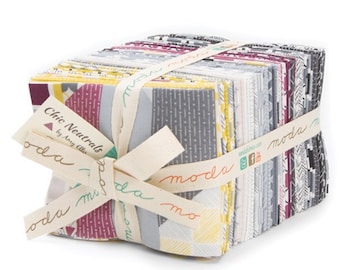 Moda Fabrics Chic Neutrals by Amy Ellis 38 Piece Fat Quarter Bundle