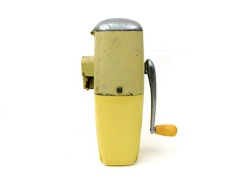 Yellow Ice O Mat by Rival / Mid Century Bar Deoor