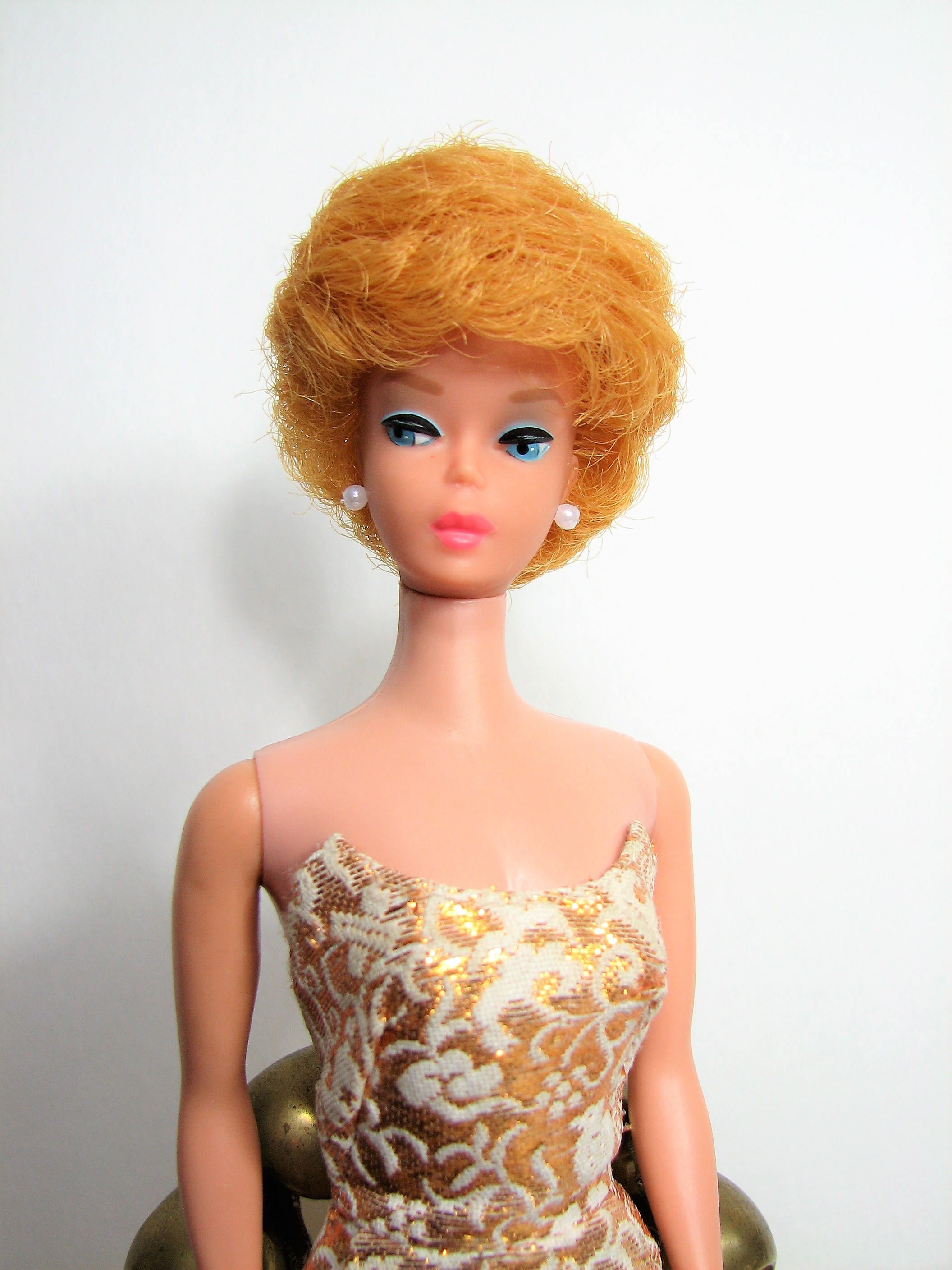 1962 barbie doll – Concrshing