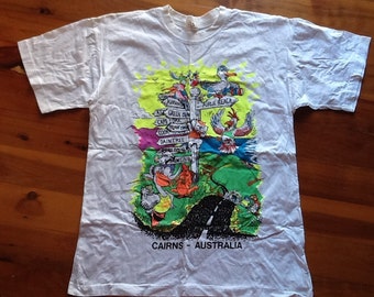 VINTAGE 80's TOURIST TSHIRT