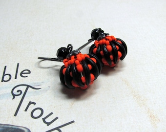 Bead Woven Pumpkin Earrings, Pumpkin Earrings, Halloween Earrings, Beaded Pumpkin Earrings, Halloween Jewelry, Pumpkin Jewelry, Holidays