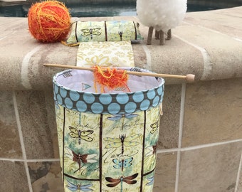 Yarn Keeper - Yarn ball Cake holder knitting and crochet - Yarn Bowl with weighted holder -