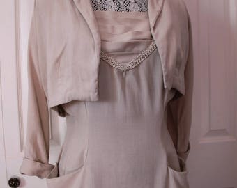 1950s Beige Wiggle Dress with Pockets Large