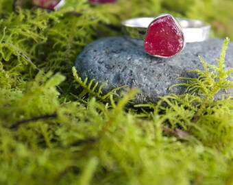 Juicy Raw Ruby Ring with Sterling Silver Beaten Band - Size 6.5 US - Genuine Rough Ruby Ring - Raw Gemstone Jewelry - Ruby Jewellery
