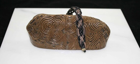 Celtic leather bracelet in black and grey