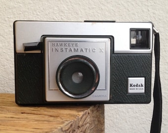 Vintage 70's Kodak Hawkeye Instamatic X Camera - Film Still Inside