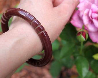 Purple Resin Washed and Carved Bakelite Bangle with Matching Earrings, Bakelite Jewelry