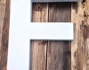F - Vintage Letter - XL - 23.5 inch - white