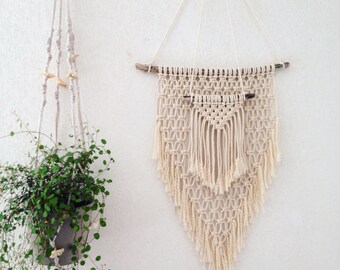 Macrame wall hanging