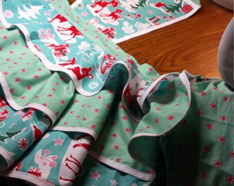 full apron, Christmas, holiday,retro,vintage, festive,