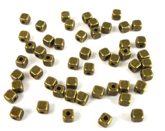 50 beads cubes 4 mm antique BRONZE color metal