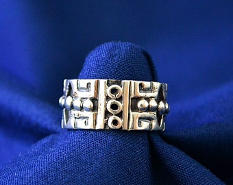 Vintage Mexico Sterling Silver Signed Ring, Handcrafted Sterling Taxco Ring