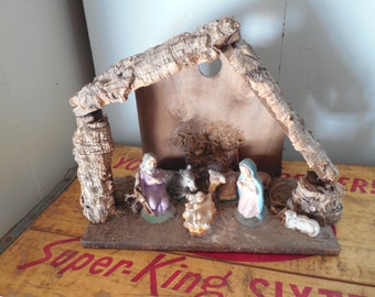 Vintage Nativity Scene With Figures Italy...Amazing
