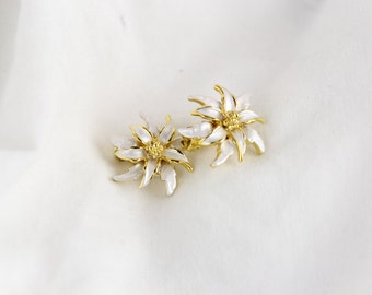 Vintage Flower Gold Accented Clip On Earrings
