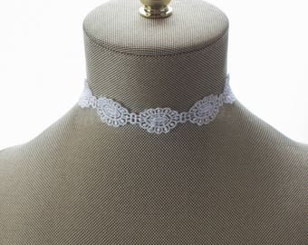 White Embroidery Lace Choker, Vintage Oval Floral Lace Choker, White Lace Choker, Bridal Lace Choker Necklace, Flower Girls Jewelry