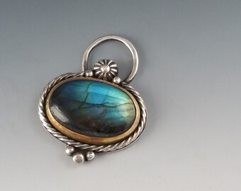 Sterling Silver Labradorite Pendant