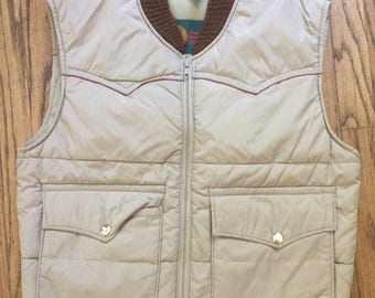 Vintage 1980's mens/womens camping vest. Size Small