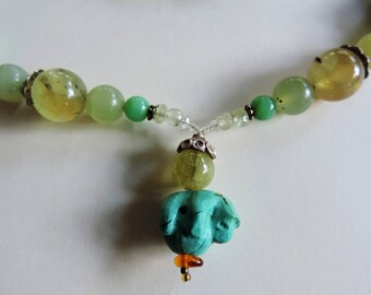 Gems and jewel DLV silver necklace.