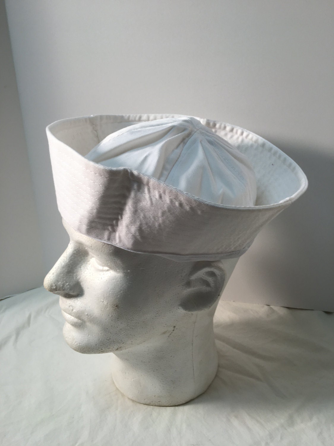 WWIWWII Navy sailors white Dixie Cup Hat Large