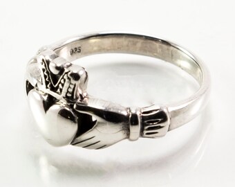 Plain Silver Claddagh Ring