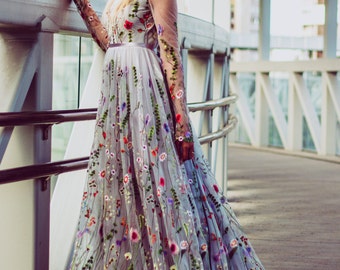 Flower wedding dress in gray, Color wedding dress with sleeves, Bridal dress Long wedding gown in grey, Embroidered wedding dress from tulle