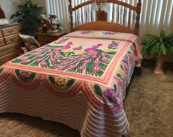 1950’s peacock chenille bedspread size apps 93x100”
