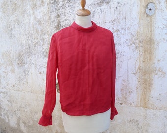 Vintage 1960/60s mod blouse / semi sheer pleated/ size S/M