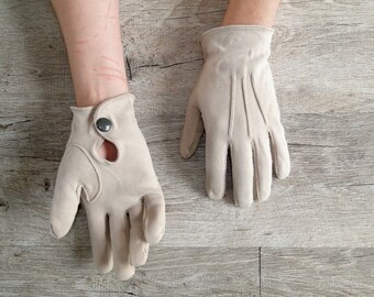 pair of gloves beige suede vintage size 7
