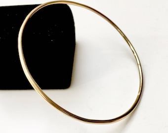 14K SOLID Gold Bangle Thick 2.03mm / 12 Gauge Full Round Wire - Smooth or Hammered - Luxurious Heirloom Quality Hallmarked 14K