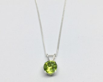 Peridot necklace, 925 sterling silver peridot pendant, august birthstone necklace, natural peridot necklace, real peridot jewellery, dainty