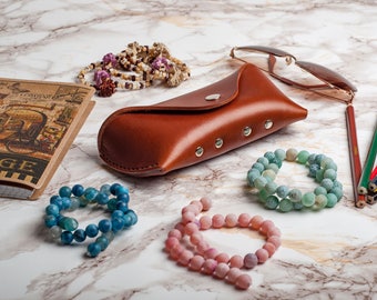 Gift for her Eyeglasses case Eyeglasses Leather case Glasses case Eyeglass case Glasses protector Sunglasses sleeve Brown case