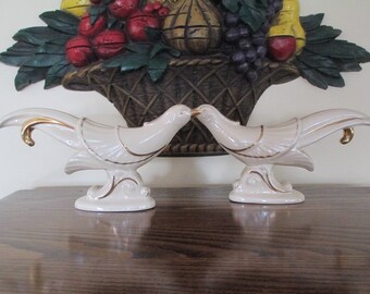 MIDCENTURY BIRD FIGURINES, Pair of Midcentury bird figurines, Vintage Bird Figurines, Gold Trimmed Bird Figurines, Cream Gold Bird Figurines