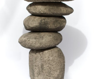 Contemporary Pebble bird bath / bird feeder. Natural birdbath. Stone birdbath. Zen, Hand made to order, Bain d'oiseaux,Baño de aves,Vogelbad