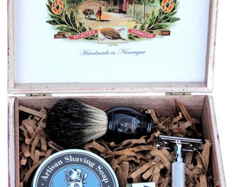 Old School Shaving Kit includes Safety Razor, Shaving Soap, Shaving Brush. Fathers Day gifts for him
